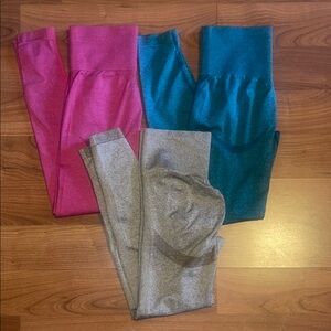 BUNDLE - 3 leggings
